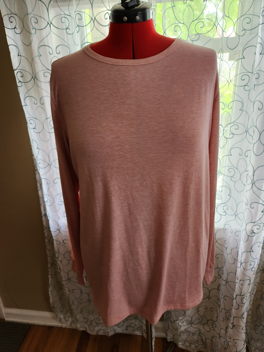 Women's Lightweight Long-Sleeve Crewneck Top - Pink